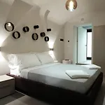 B&Bari, Via Cairoli, Le Case Di Aurelia Guesthouse